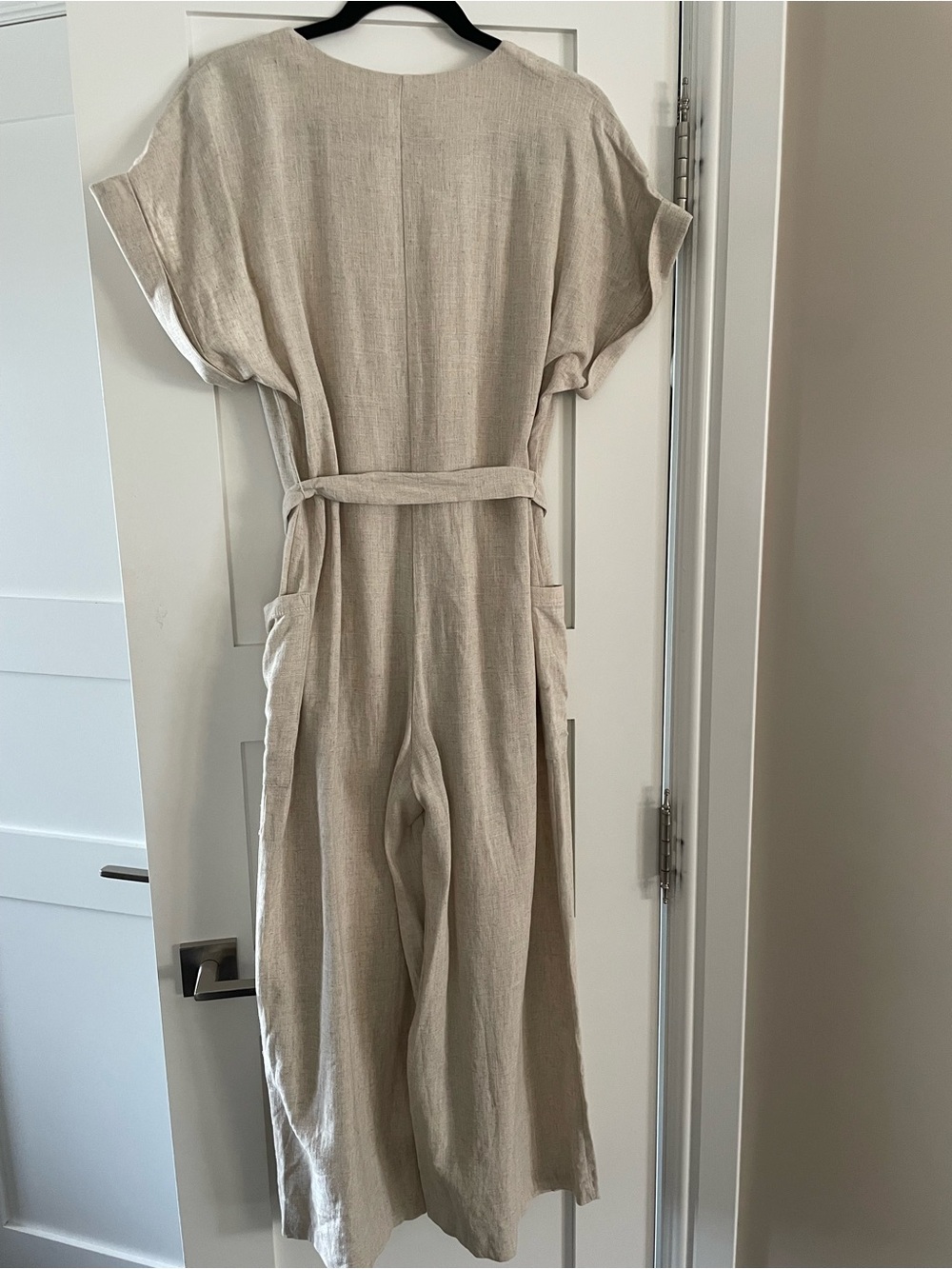 H&M Beige Button-Front Linen Jumpsuit with Tie Belt - Picture 3 of 7